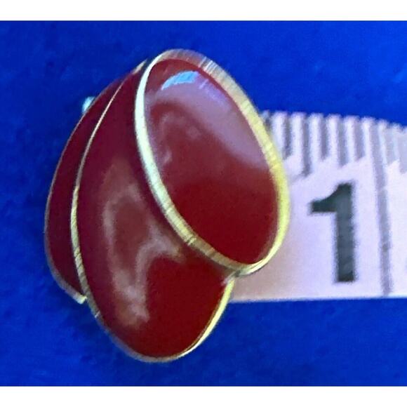 VTG NAPIER Gold Tone RED ENAMEL Screw back Clip On Earrings EUC Classic - Picture 6 of 8